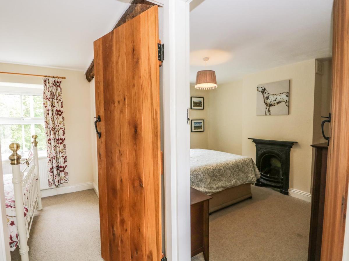 Mulberry Cottage, Grange-Over-Sands Eksteriør billede